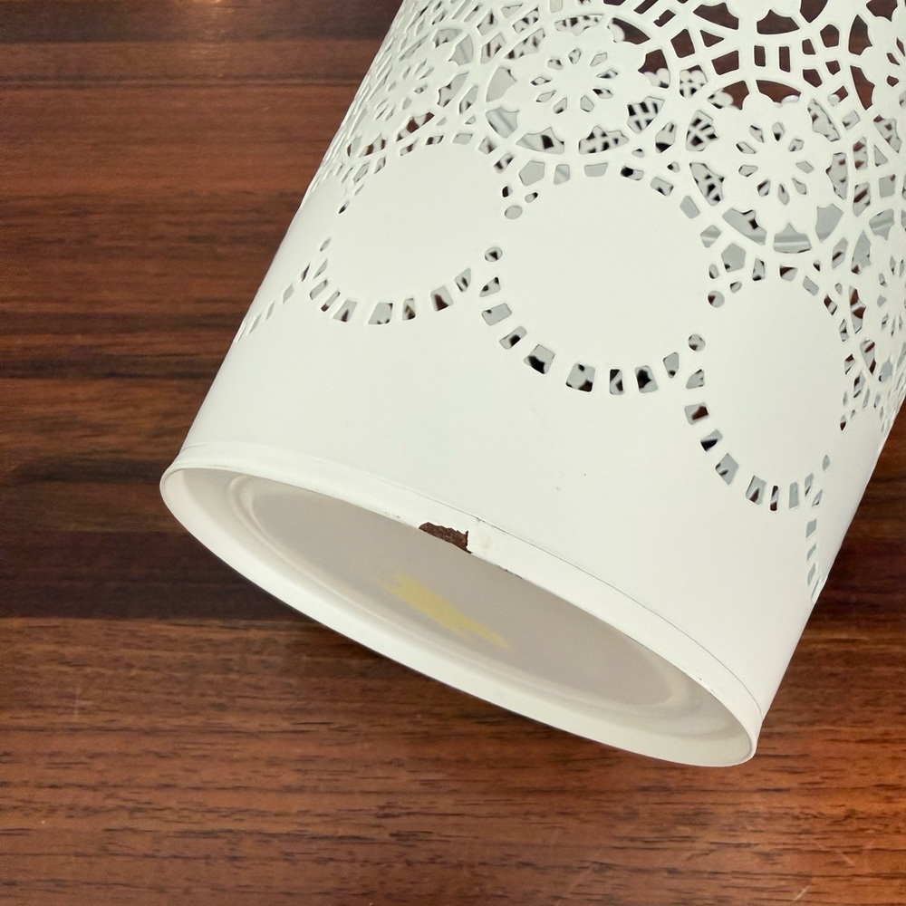 IKEA Skurar Planters with Lace Design - Picture 3 of 8